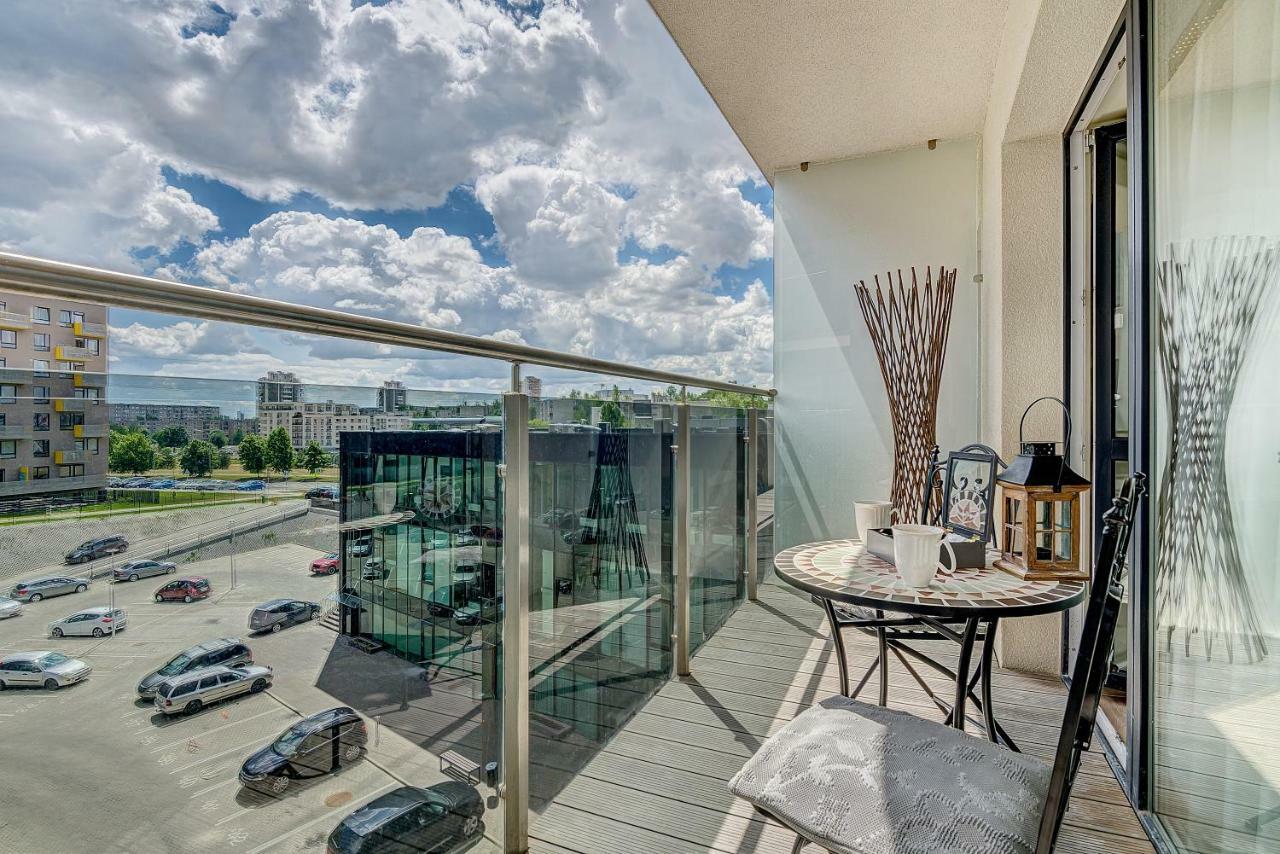 Bright Apartment Near Akropolis VNO Eksteriør bilde